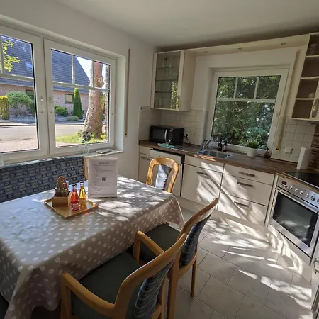 بيت للعطل Im Zentrum Von Augustfehn Apen